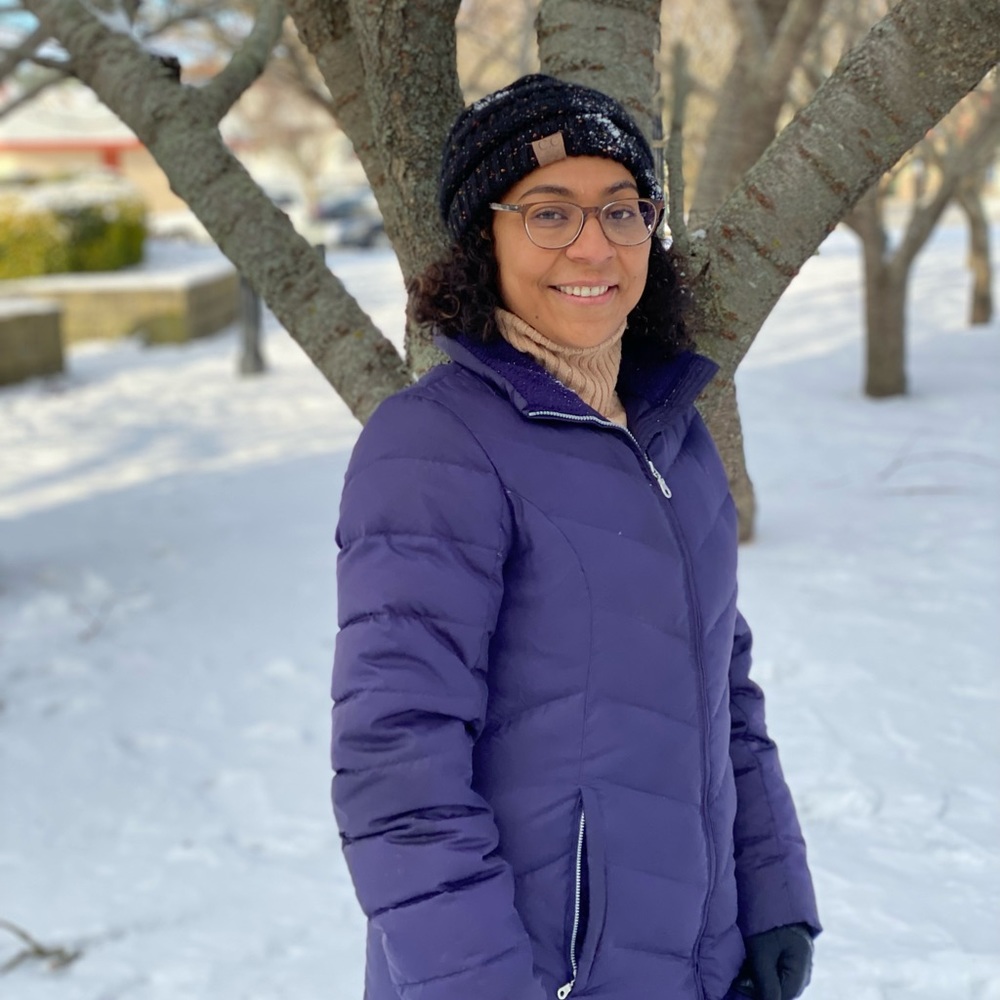 Meet your Posher, Gabriela